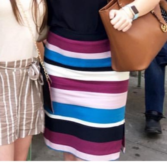 LOFT Dresses & Skirts - Loft Women's Blue & Purple Striped Pencil Skirt By Loft